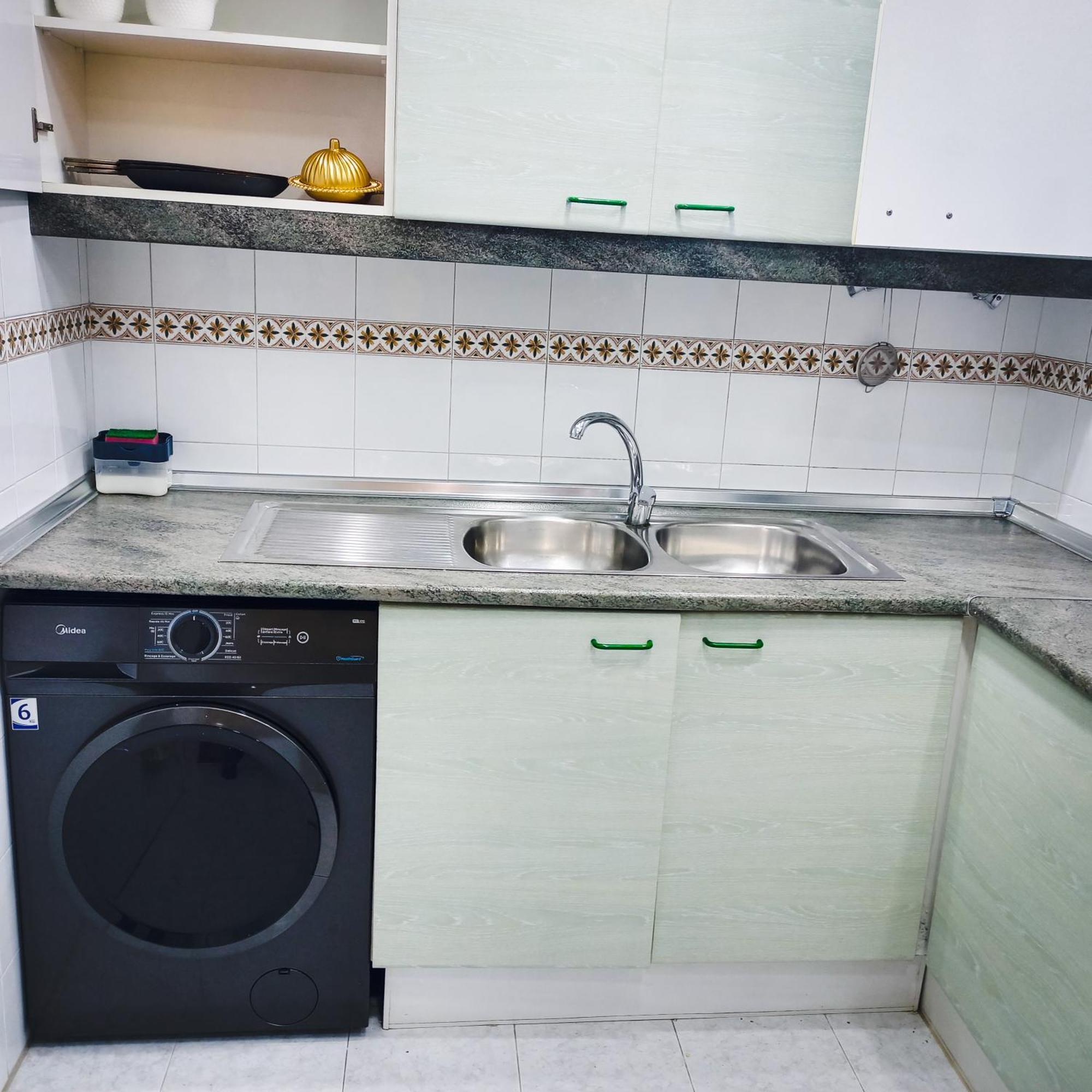 Nouveau Appartement Au Plein Centre Ville En Face Hilton & La Gare De Train Tgv M2 Tanger Zewnętrze zdjęcie